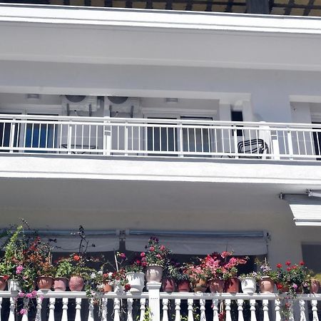 Giorgos-Fenia Apartments Paralía Eksteriør billede