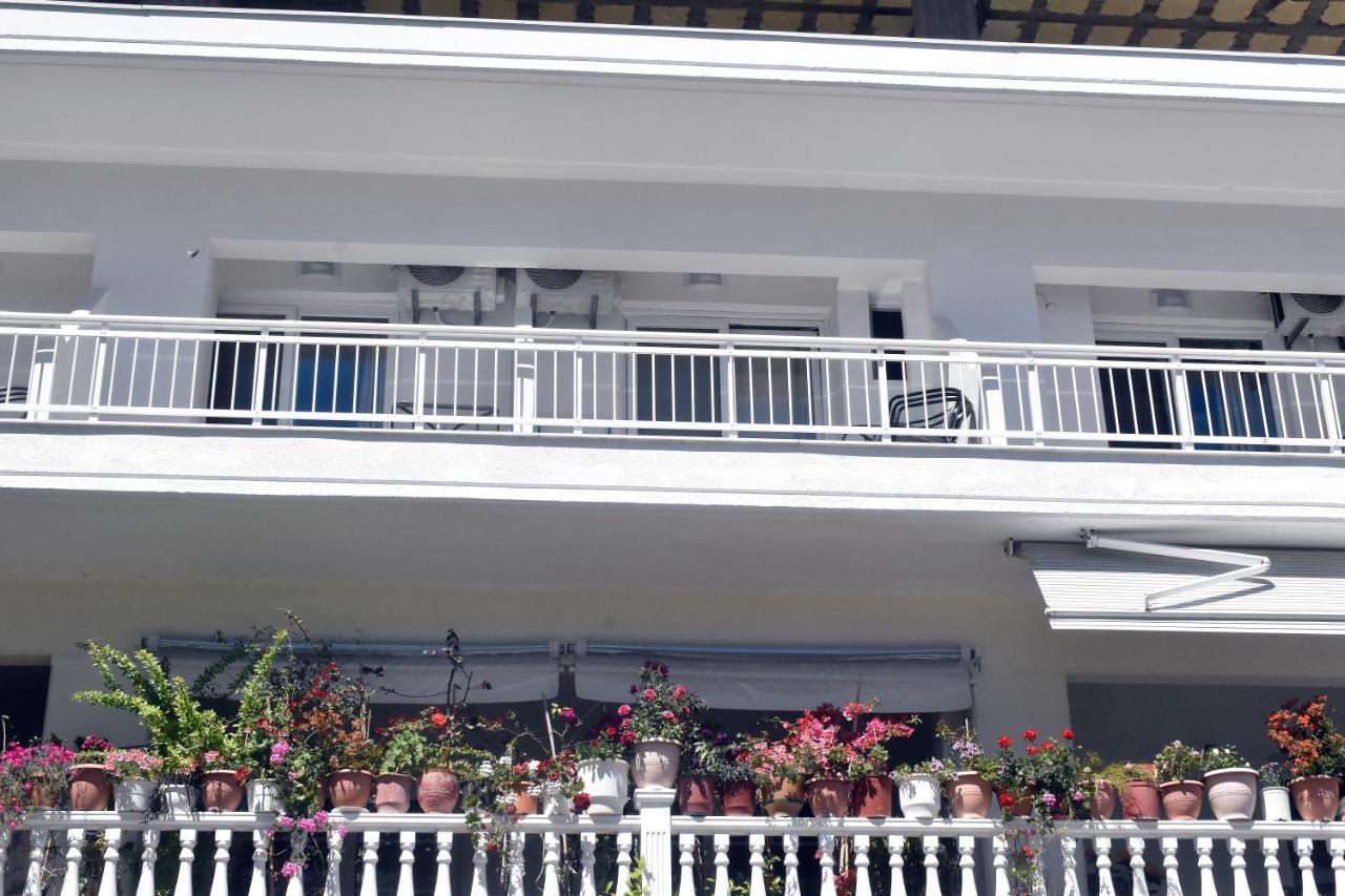 Giorgos-Fenia Apartments Paralía Eksteriør billede